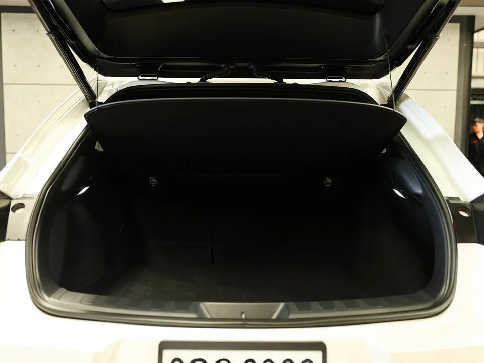 2021 Lexus UX ZA10 3