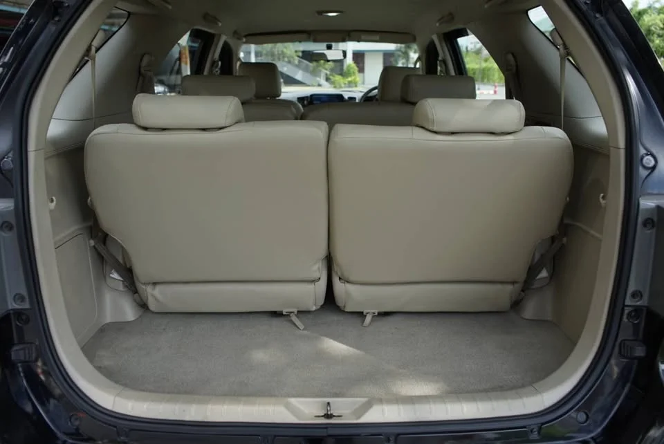 2005 Toyota Fortuner I 2