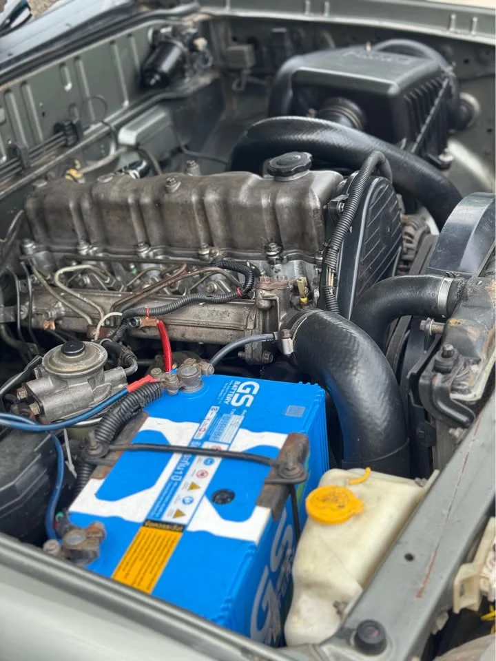 2004 Mazda 2500 Fighter V 2