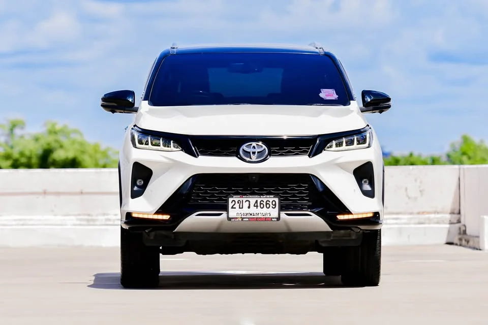 2022 Toyota Fortuner II 2