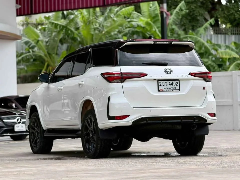 2022 Toyota Fortuner II 2