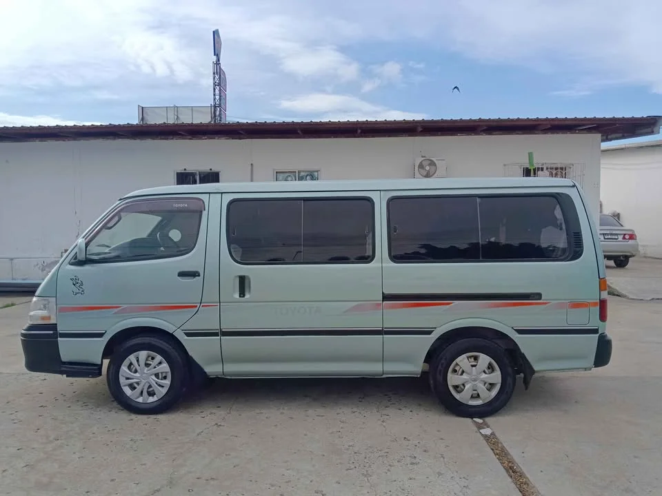 2001 Toyota Commuter IV (H100) 2