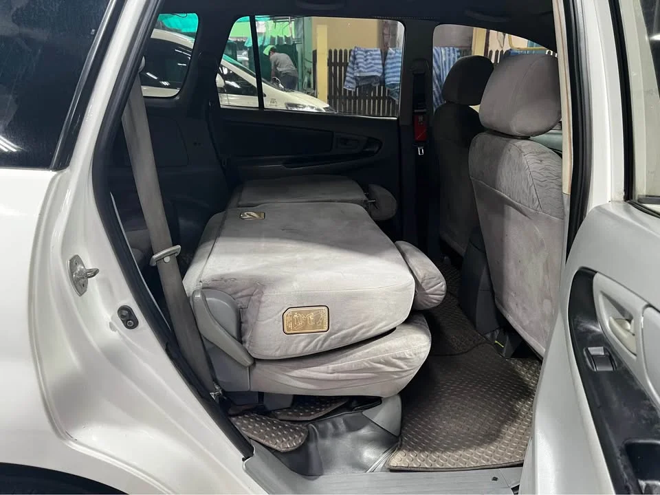 2007 Toyota Innova I 3