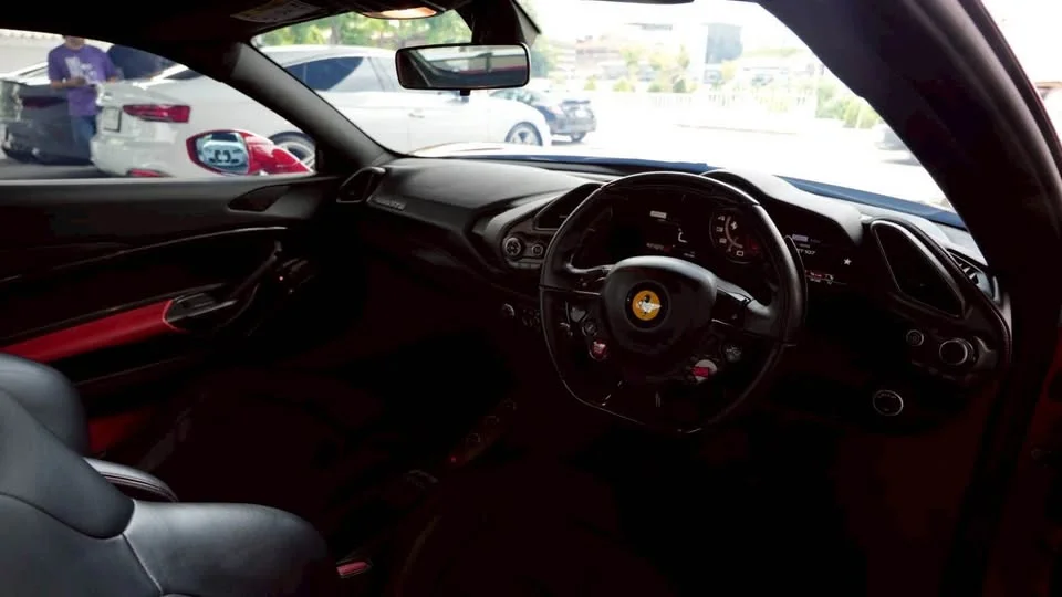 2016 Ferrari 488 3