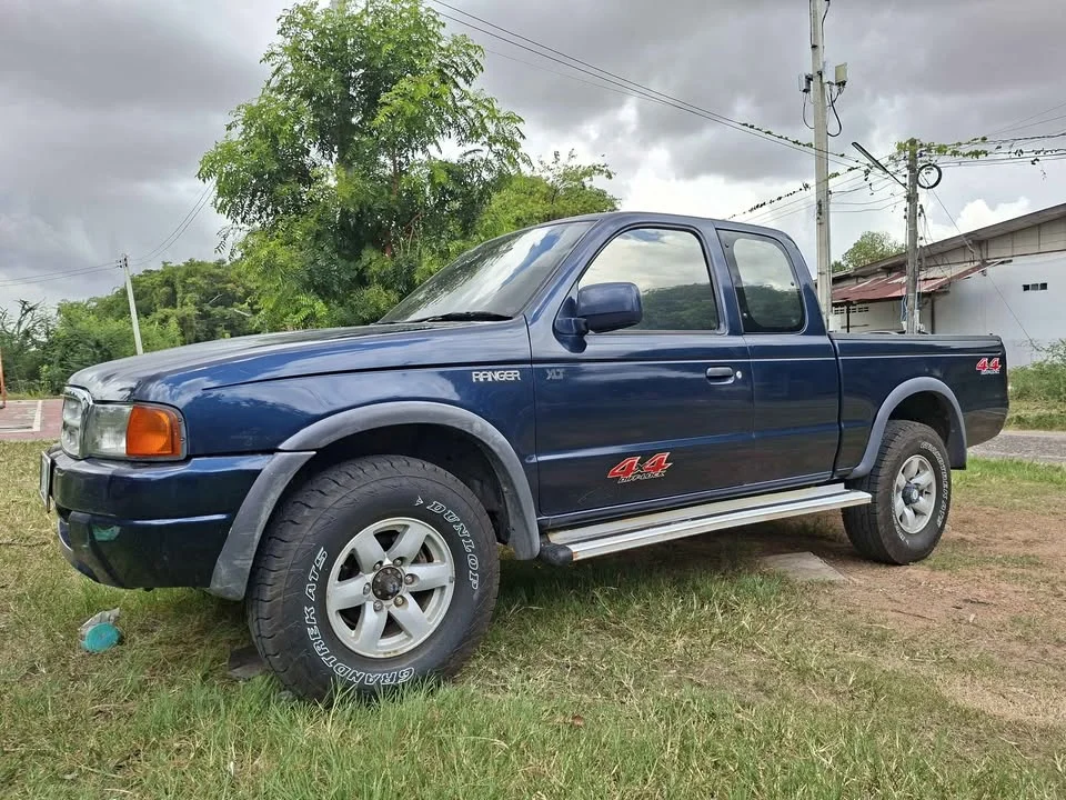 1999 Mazda 2500 Fighter V 3