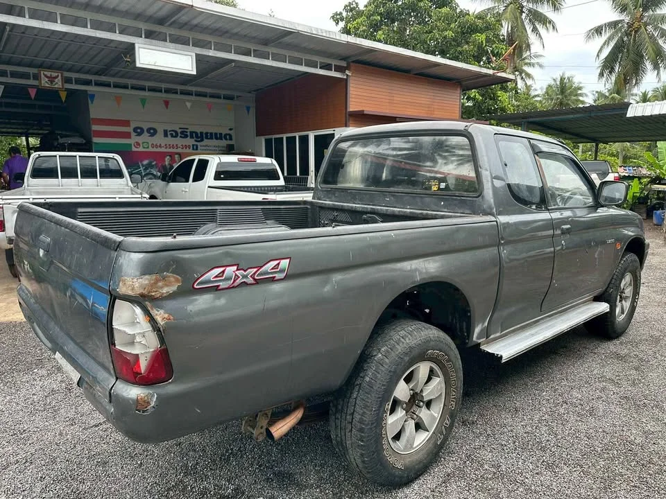 1998 Mitsubishi Strada III 3