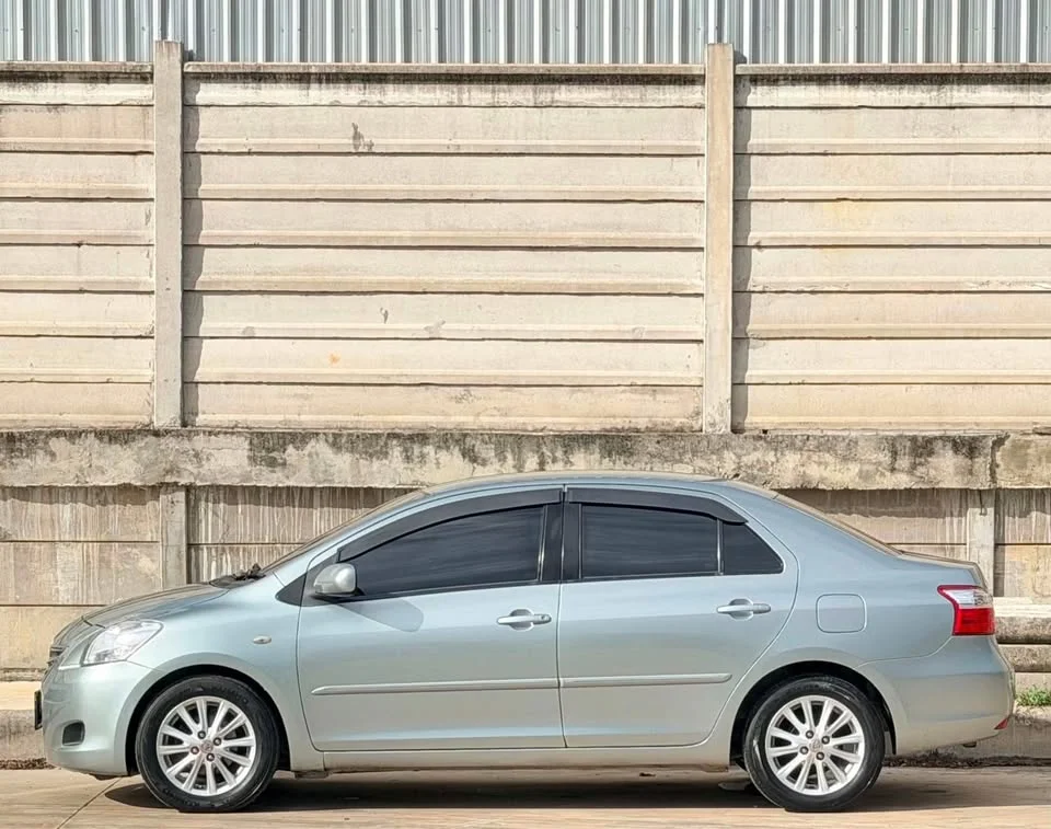 2010 Toyota Vios II 2