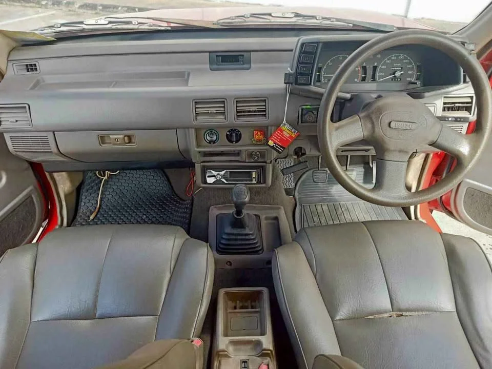 1996 Isuzu TFR III 2