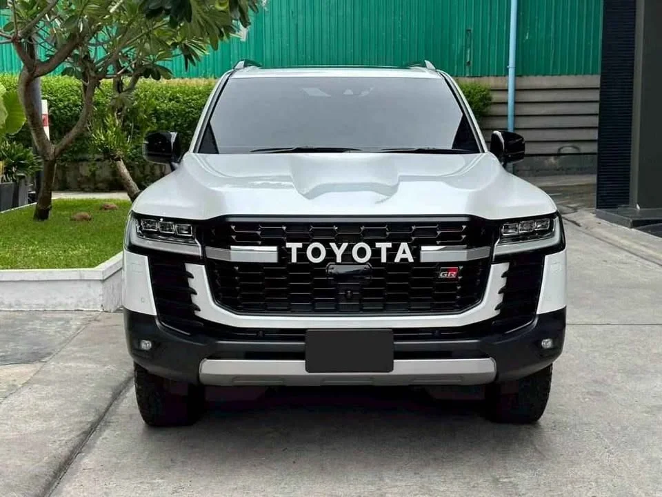 2024 Toyota Land Cruiser J300 2