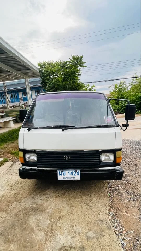 1973 Toyota Commuter III 2