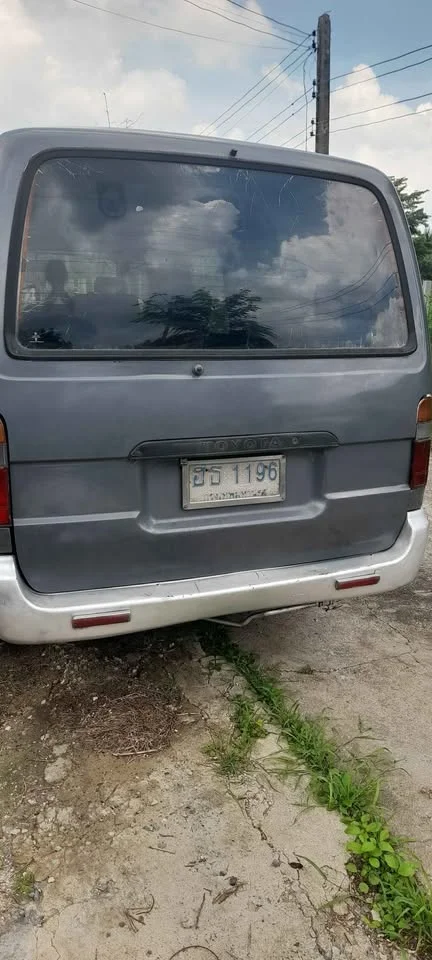 Toyota Commuter IV (H100) 3