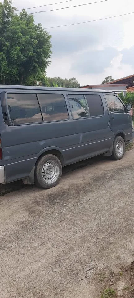 Toyota Commuter IV (H100) 2