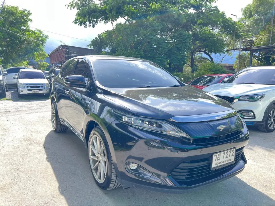 2014 Toyota Harrier III 2