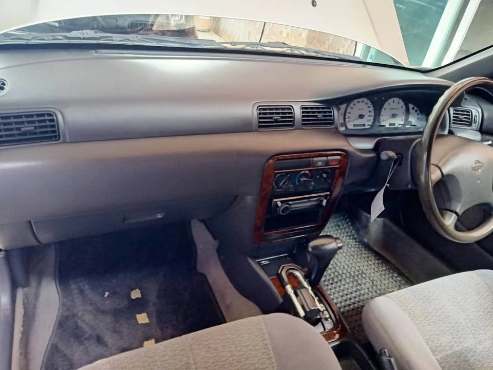 2002 Nissan Sunny IV 2