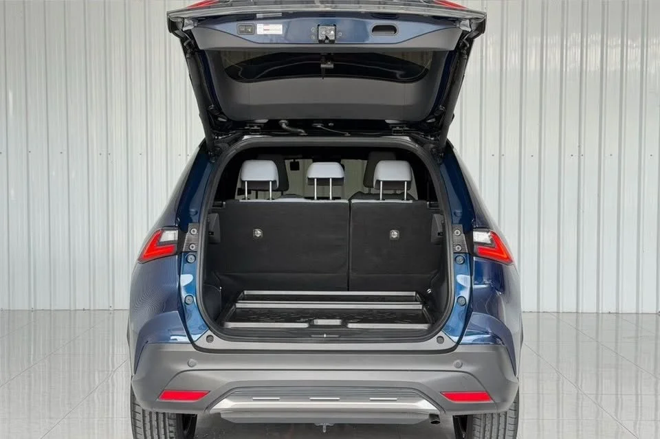 2023 Toyota Yaris Cross AC200 3