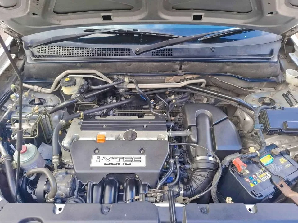 2004 Honda CR-V II 2