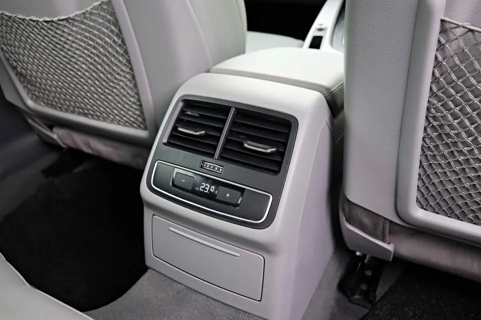 2016 Audi A4 B9 (8W) 3