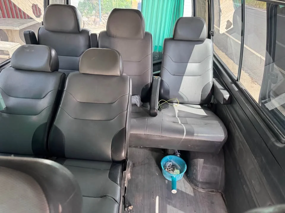 2002 Toyota Commuter IV (H100) 3