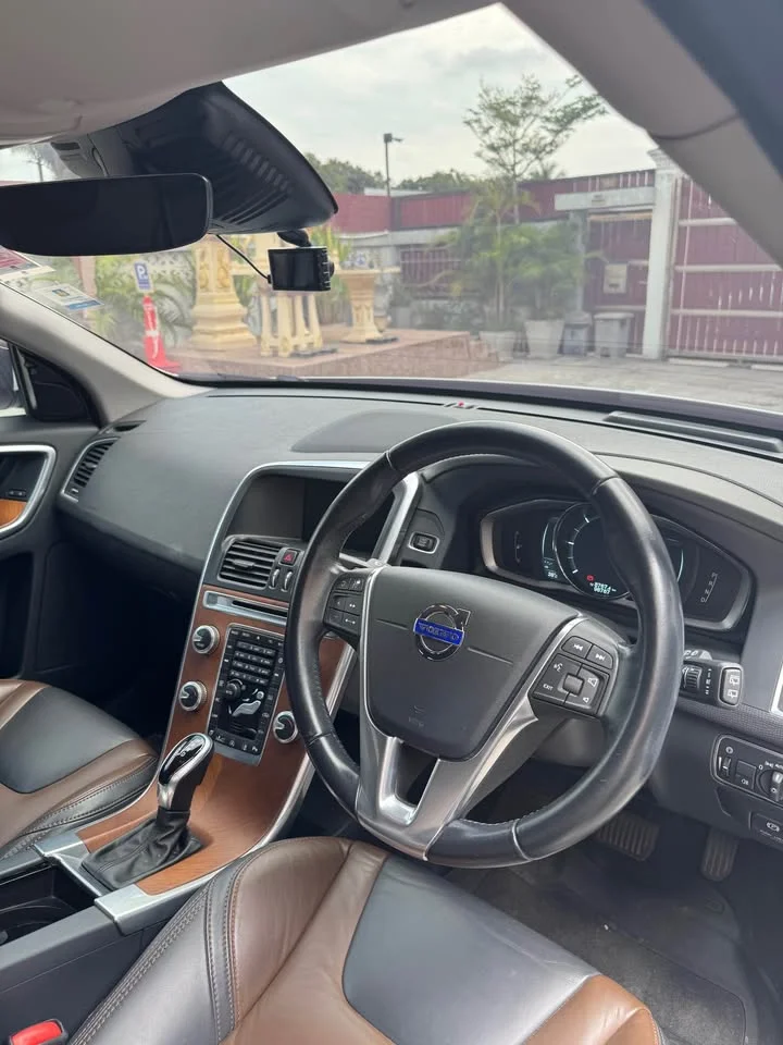 2015 Volvo XC60 I 2