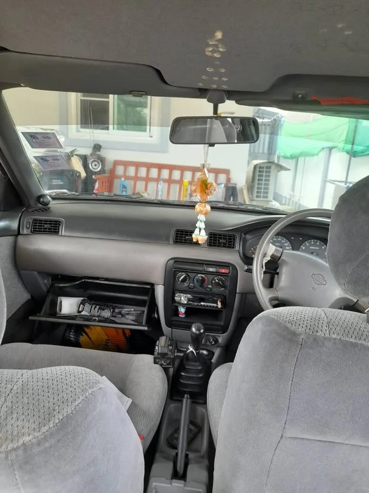 1997 Nissan Sunny IV 3