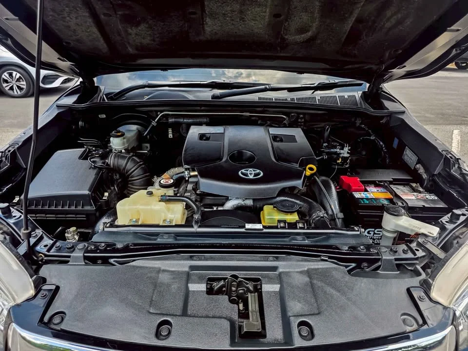 2018 Toyota Hilux VIII 2