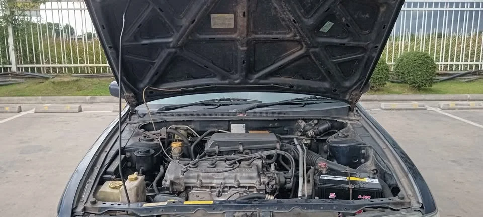 1999 Nissan Sunny IV 2