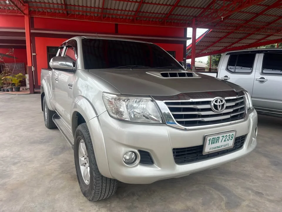 2014 Toyota Hilux VII 2
