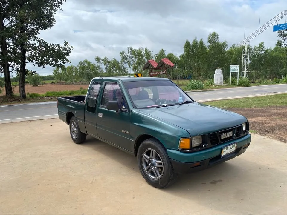 1989 Isuzu TFR III 3