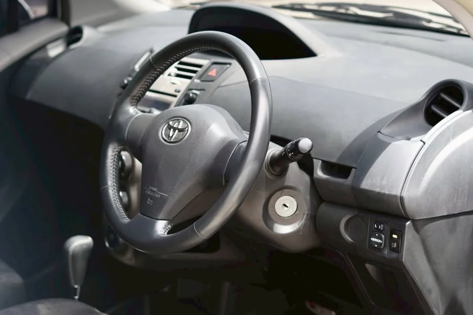 2010 Toyota Yaris II 3