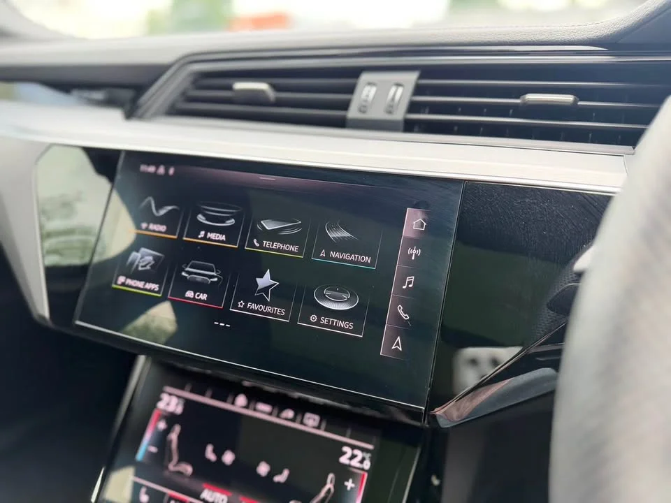2025 Audi Q8 e-tron 2