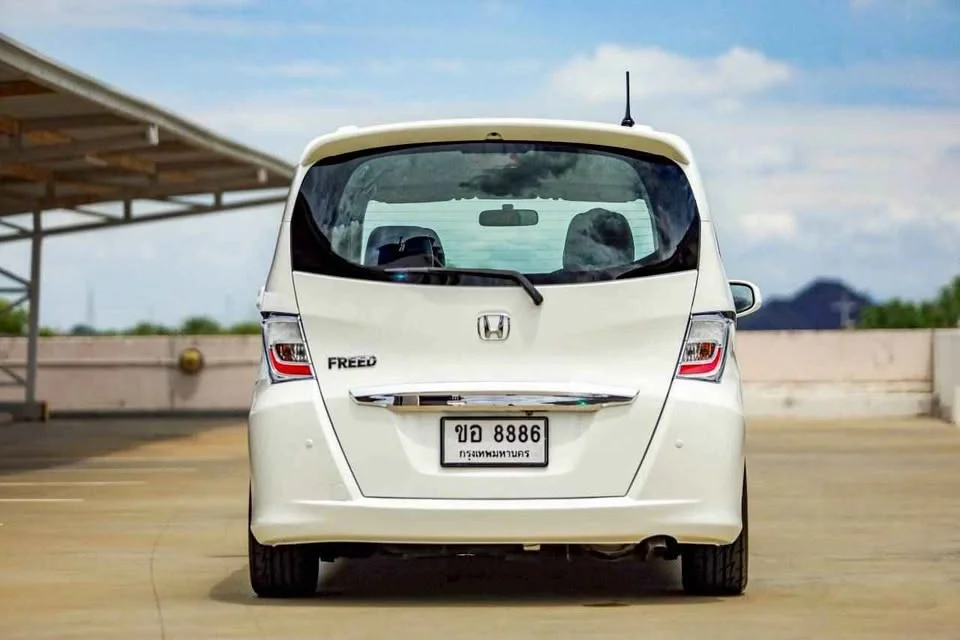 2013 Honda Freed I 2