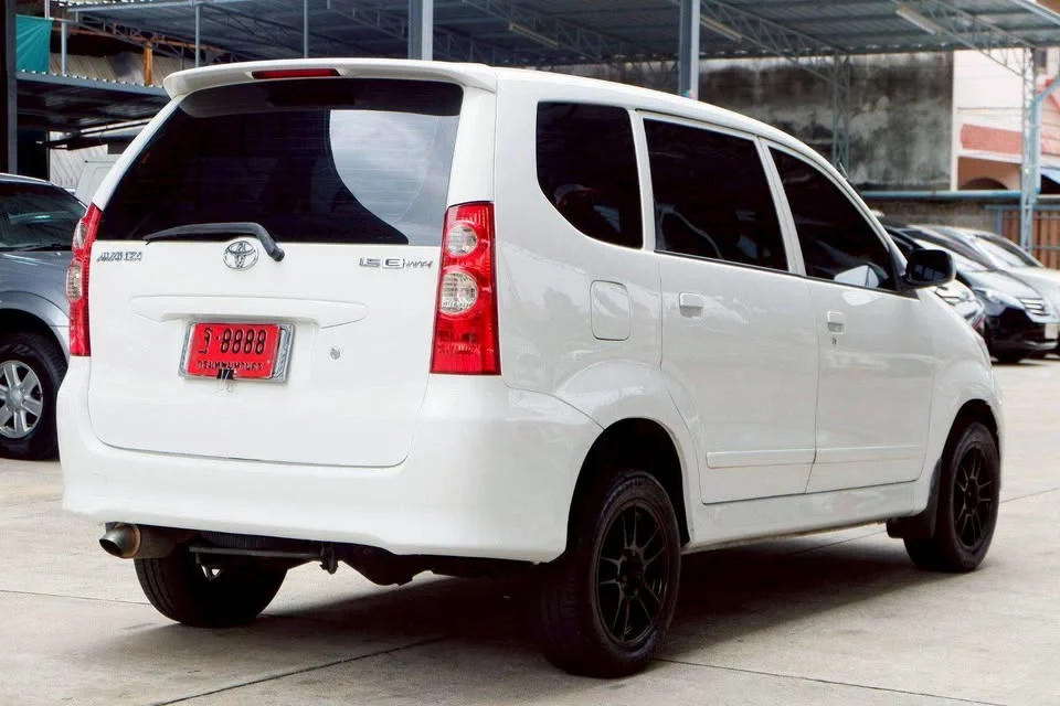 2011 Toyota Avanza I 2