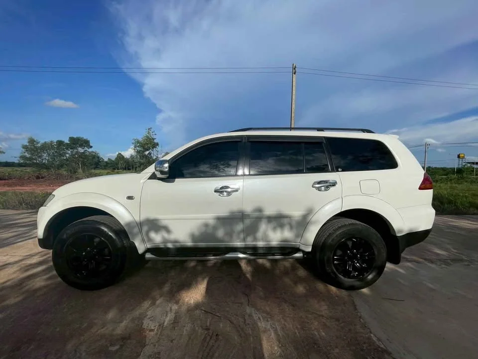 2012 Mitsubishi Pajero Sport II 3