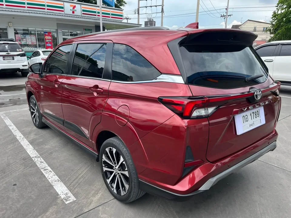 2023 Toyota Veloz III 2