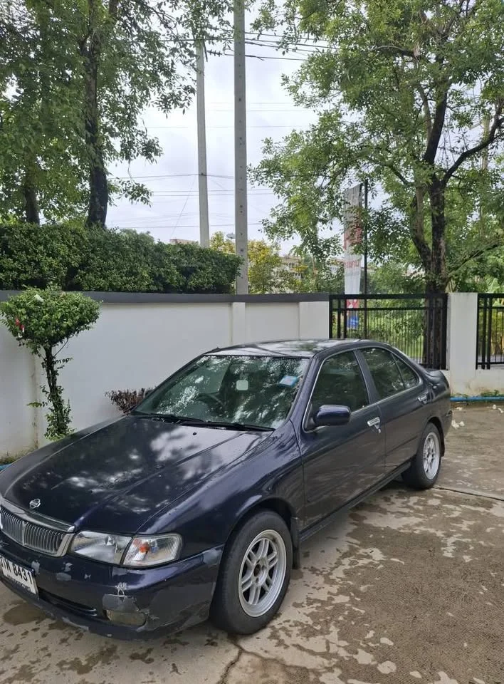 2000 Nissan Sunny IV 2