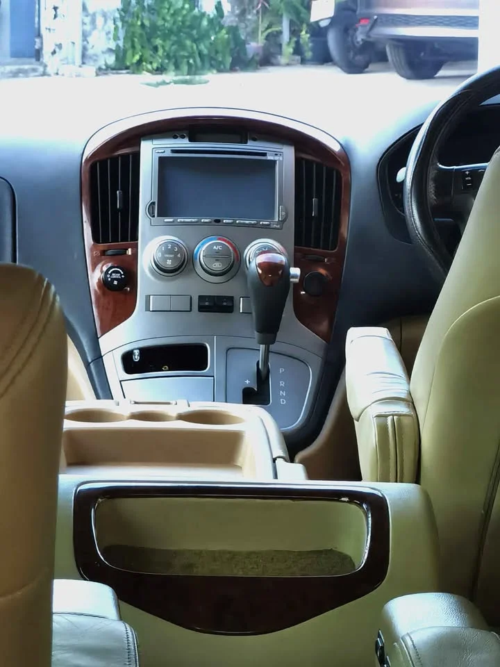 2012 Hyundai H-1 II 3