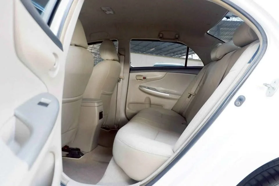 2010 Toyota Corolla Altis X (E140) 2