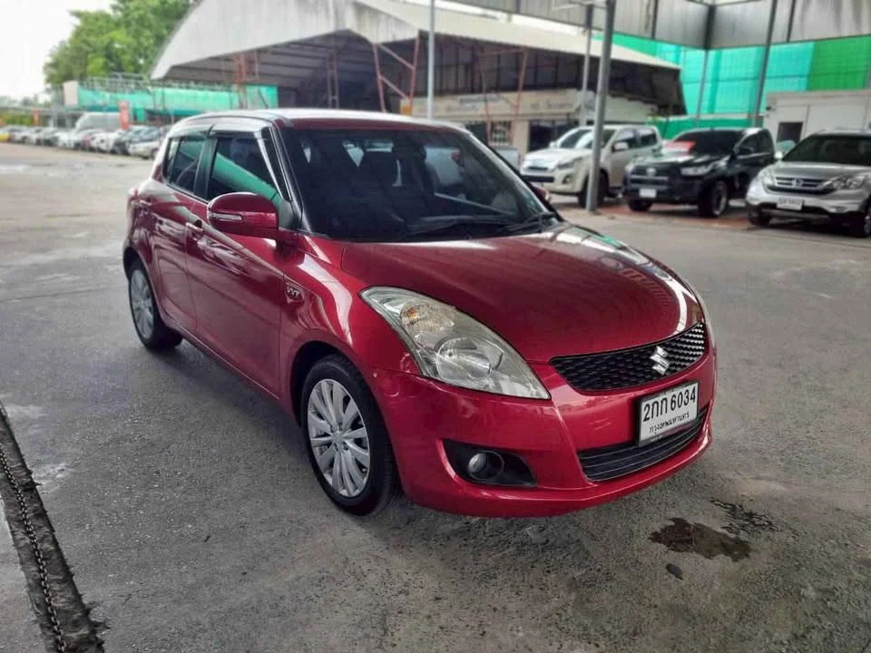 2013 Suzuki Swift II 2
