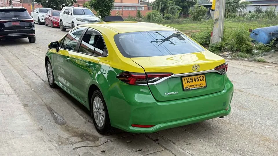 2020 Toyota Corolla Altis XII (E210) 3