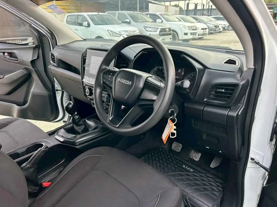 2023 Isuzu D-Max III (RG) 3