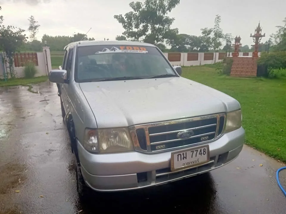 2003 Mazda 2500 Fighter V 3