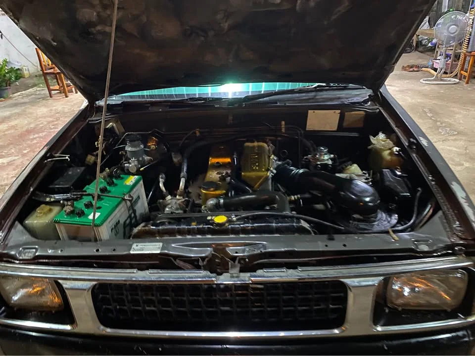 1989 Isuzu TFR III 3