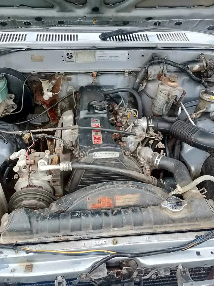 1997 Toyota Hilux Mighty-X V 3