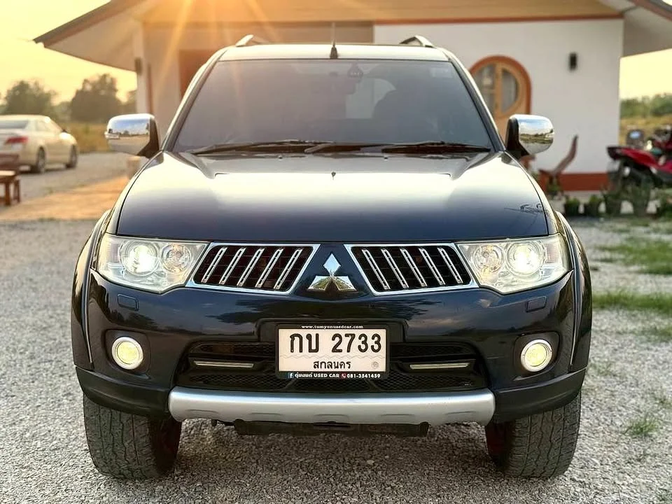 2012 Mitsubishi Pajero Sport II 2