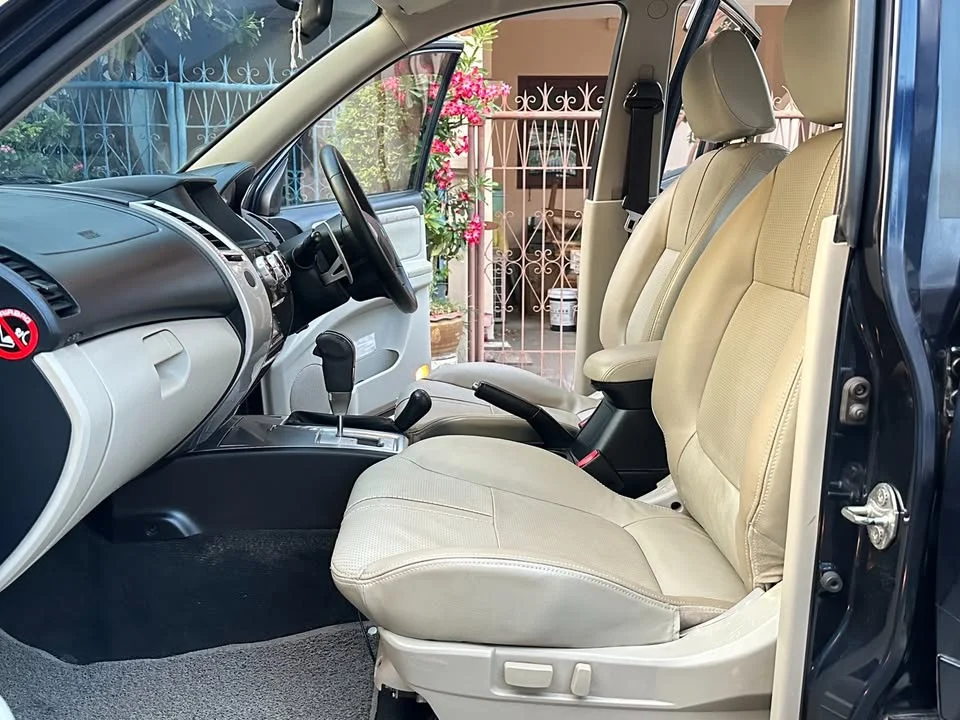 2012 Mitsubishi Pajero Sport II 3