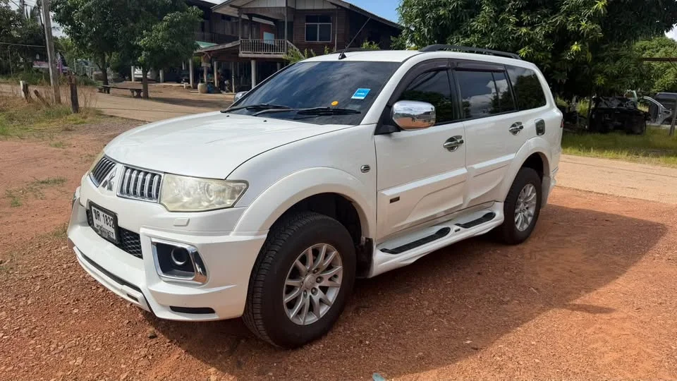 2013 Mitsubishi Pajero Sport II 3