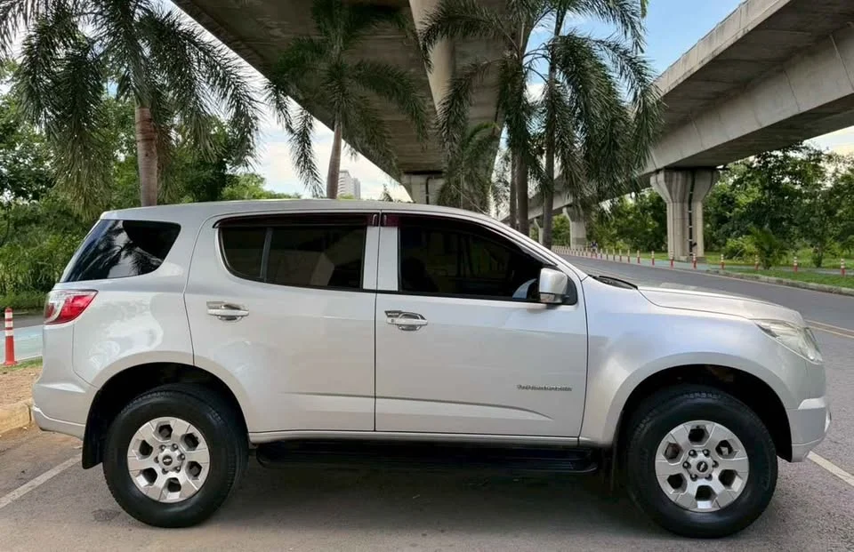 2013 Chevrolet TrailBlazer II 2