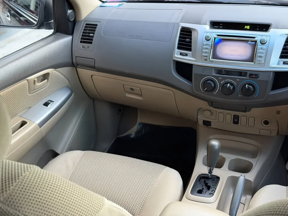 2013 Toyota Hilux VII 3