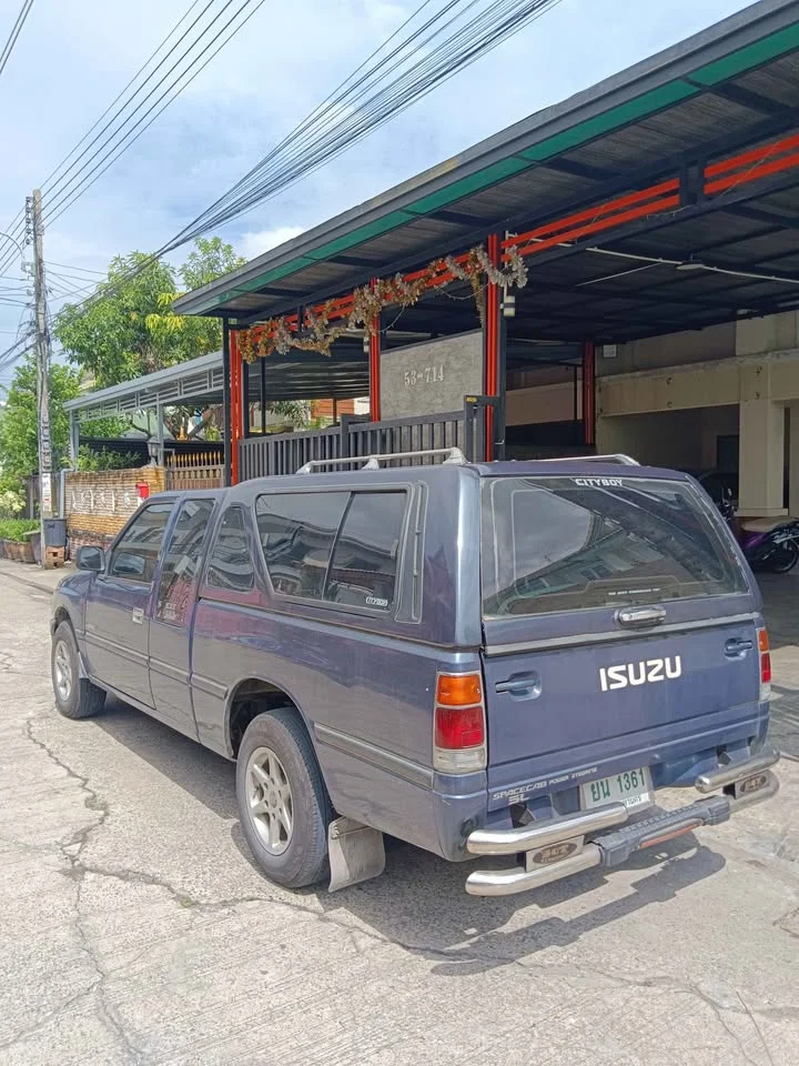 1995 Isuzu TFR III 2