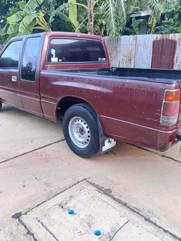 1993 Isuzu TFR III 3